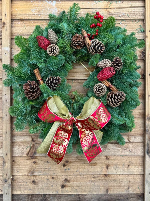 Traditional  Gold Wreath